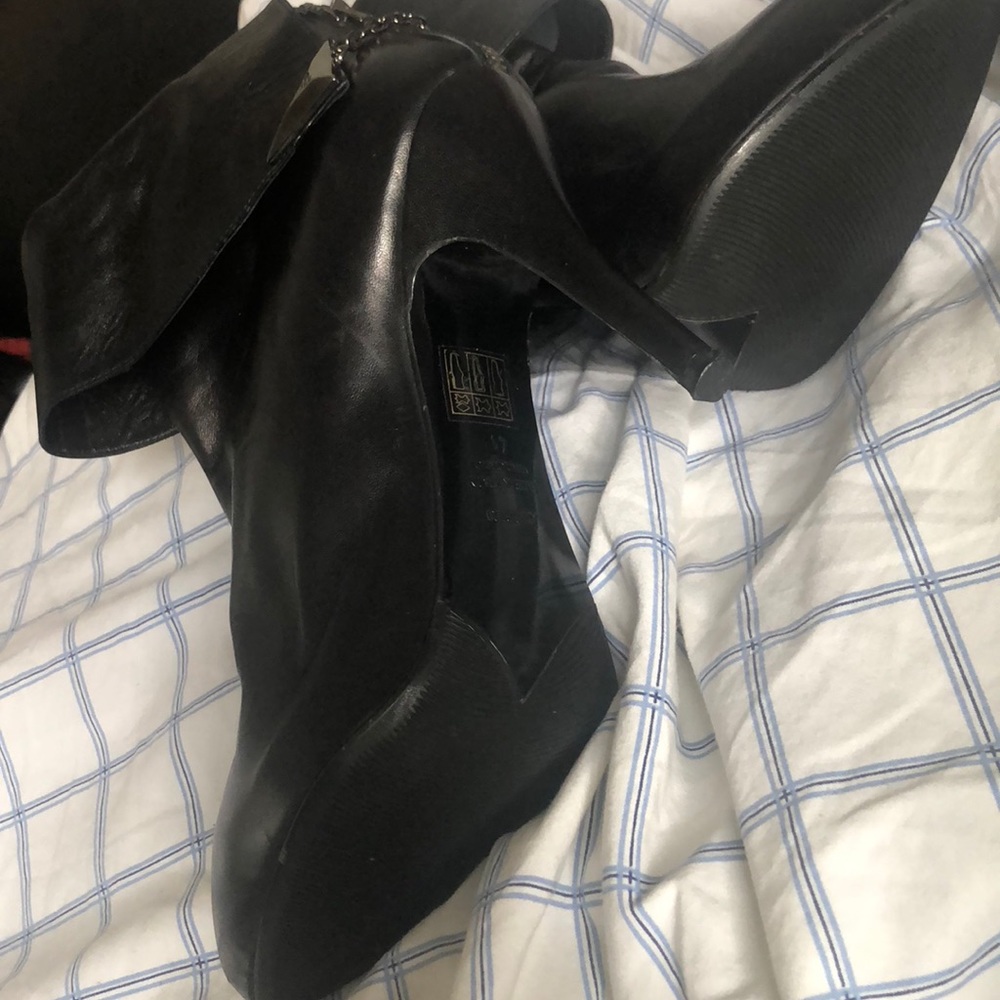 Loriblu Boots - Picture 3 of 8